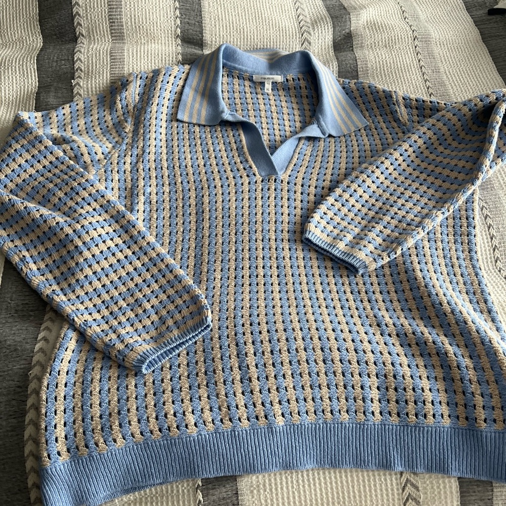 Maurices Blue and Cream V-Neck Sweater with Checkered Pattern